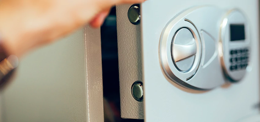 Fingerprint Safe Openers in East Palo Alto, CA
