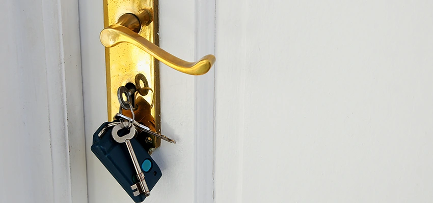 Broken Door Key Extraction in East Palo Alto, CA